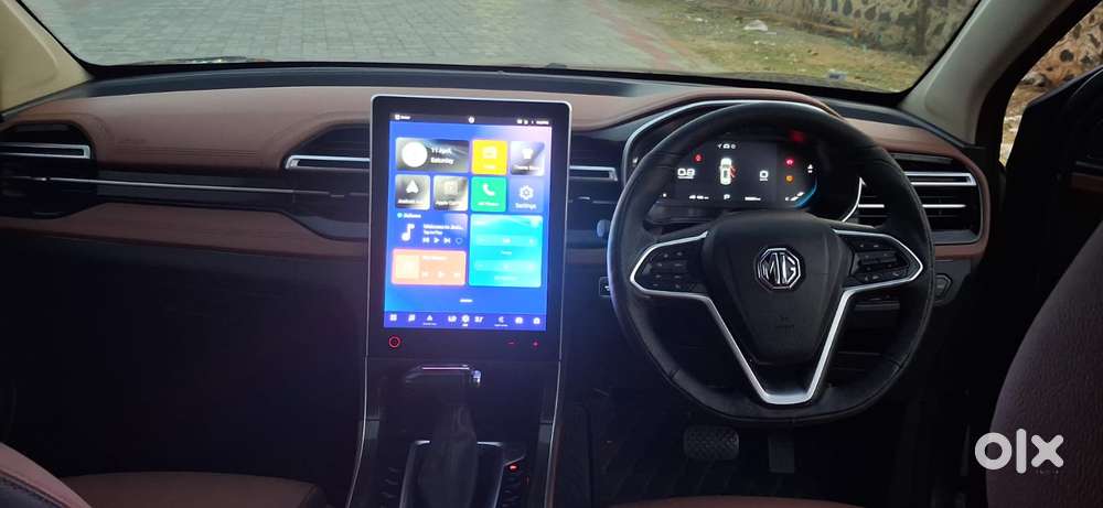 Mg Hector Plus Sharp Pro 1.5 Turbo Petrol Cvt 6 Str, 2023, Petrol