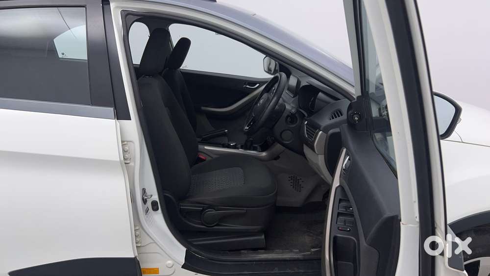 Tata Nexon 1.2 Revotron Xz Plus Dual Tone, 2019, Petrol