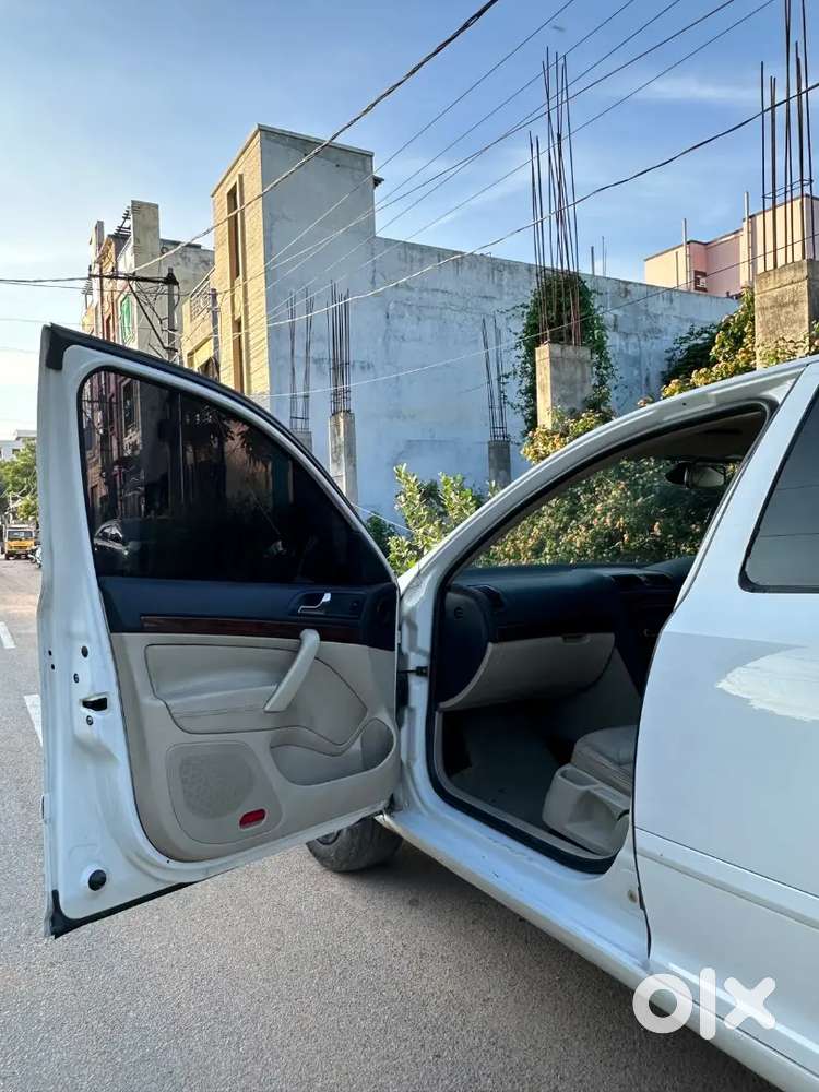 Skoda Laura 2012 Diesel Well Maintained