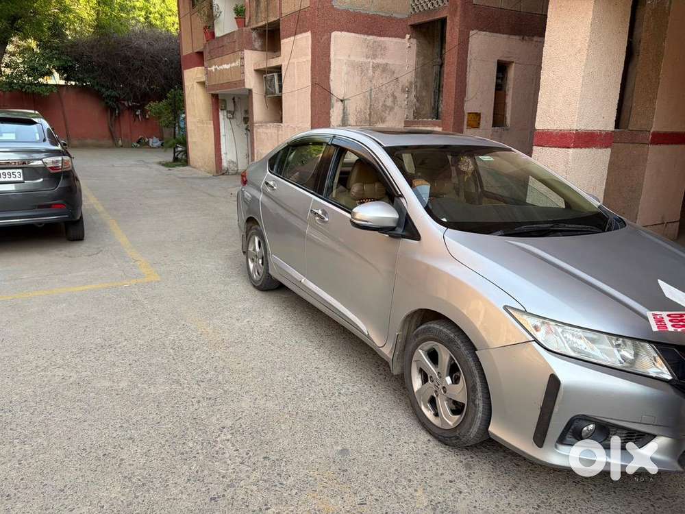 City Top Model Well Maintained Single Hand Driven Corporate  Automatic