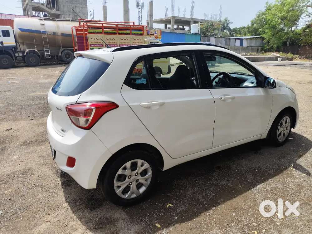 Hyundai Grand I10 Sportz 2017  Excellent Condition  Well Maintained