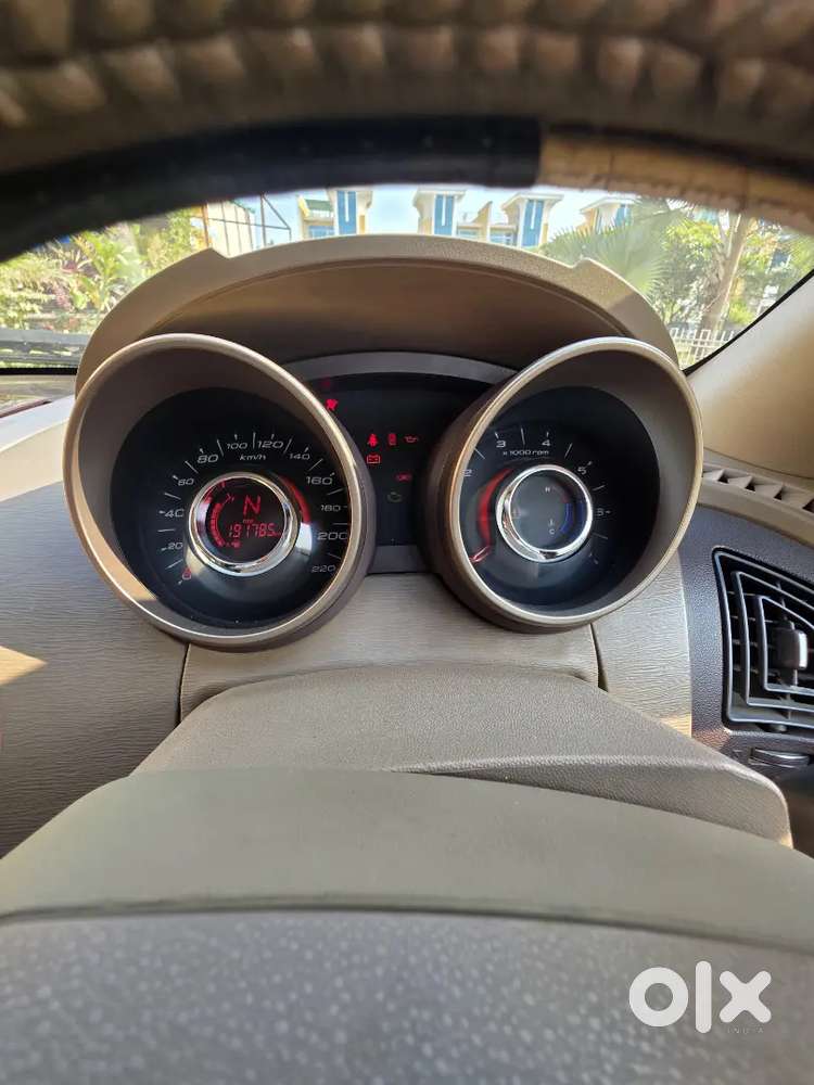 Mahindra Xuv500 2013 Diesel Well Maintained