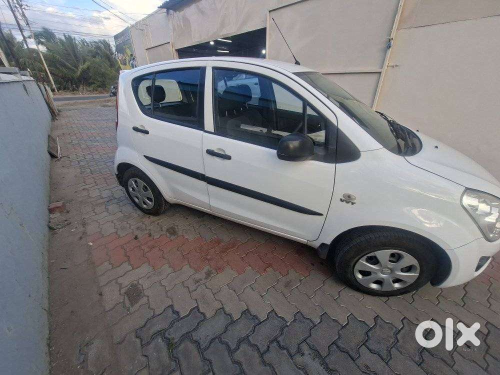 Maruti Suzuki Ritz Vxi, 2013, Petrol