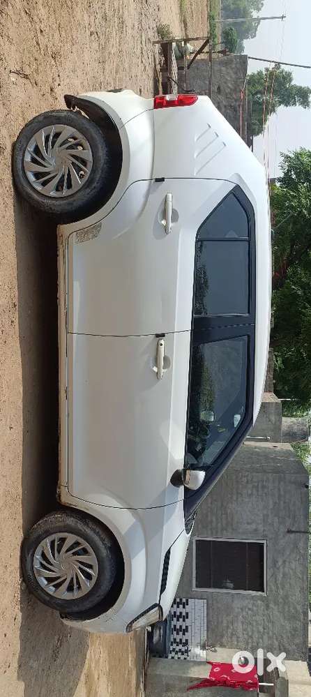 Maruti Suzuki Ignis 2017 Petrol 183000 Km Driven Well Maintained