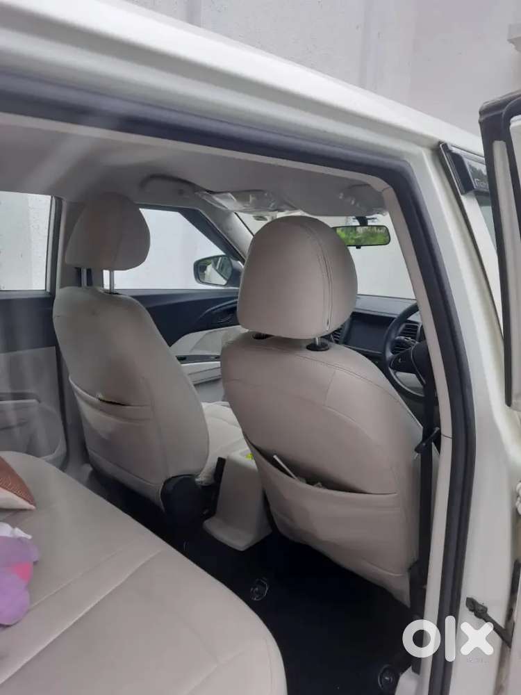 Xuv 300 Very Less Used As Good As New With All Mahindra Accessories