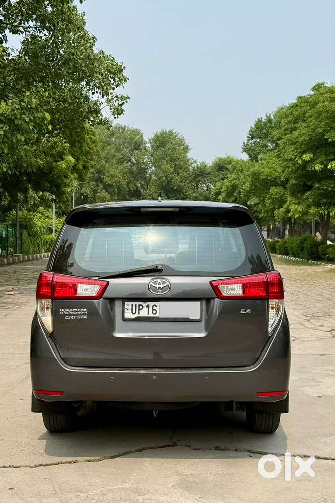 Toyota Innova Crysta 2.4 G Mt, 2017, Diesel