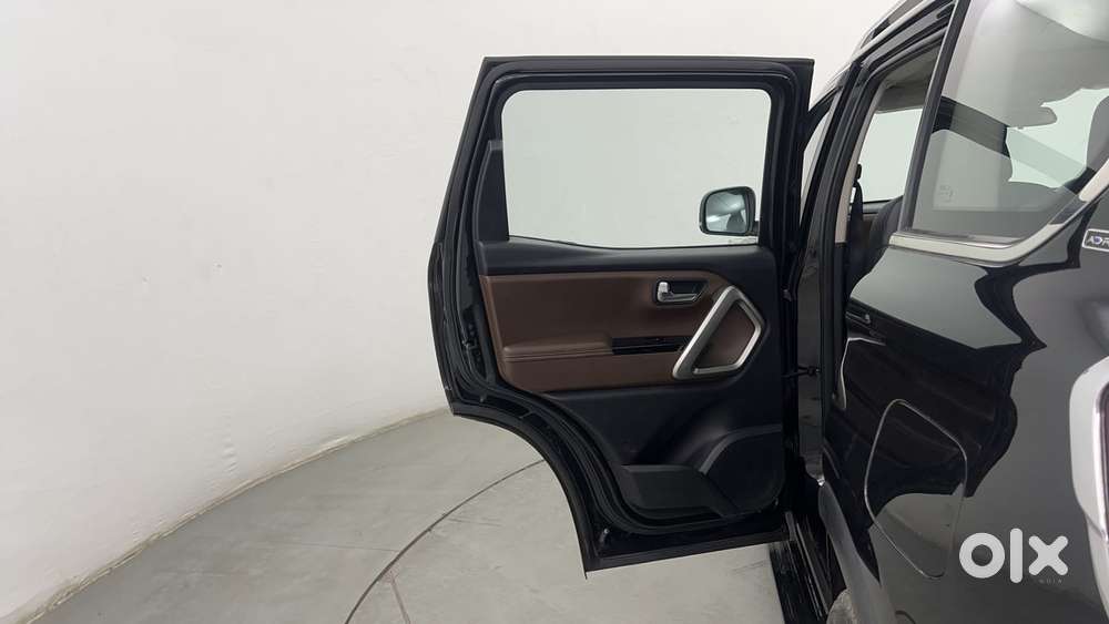 Mahindra Scorpio N Z8 L Diesel Mt 4wd 7 Str, 2023, Diesel