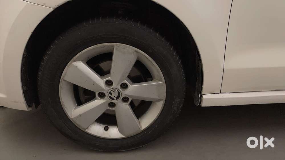 Skoda Rapid 2013-2016 1.6 Mpi Elegance Plus, 2015, Petrol