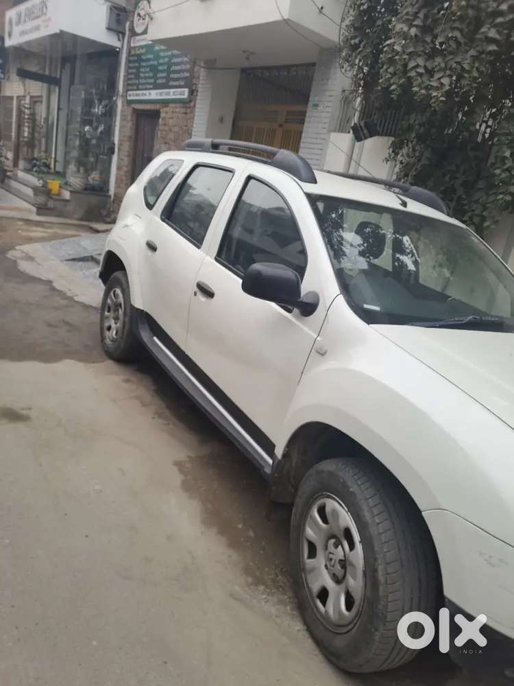 Renault Duster 2014 Diesel 130000 Km Driven