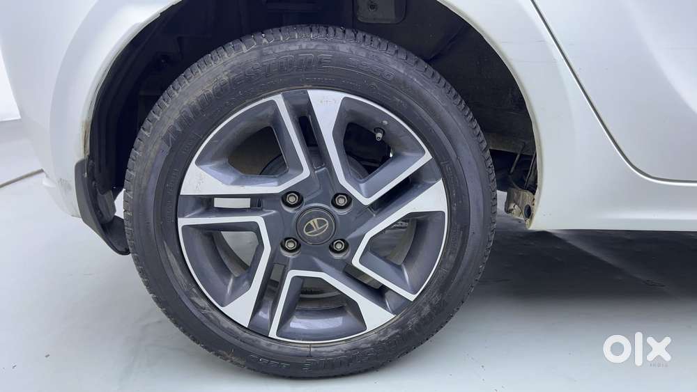 Tata Tiago Xza Plus, 2022, Petrol