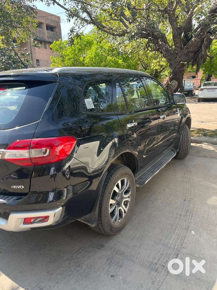 Ford Endeavour 2019 Diesel 130000 Km Driven