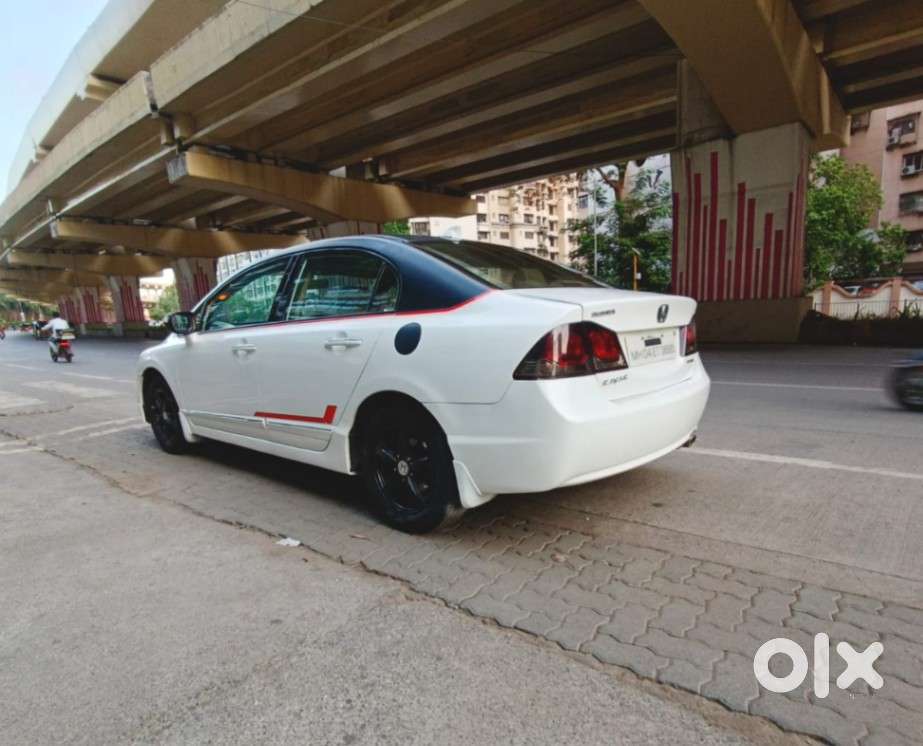 Honda Civic 1.8 V At Sunroof, 2011, Petrol