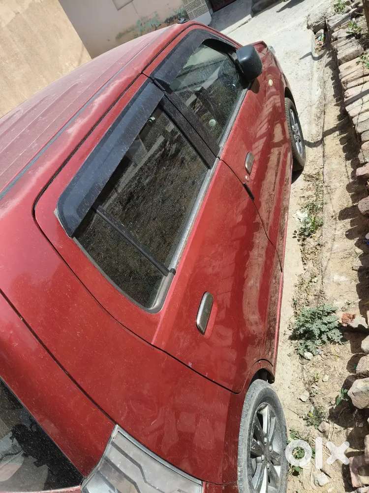 Maruti Suzuki Wagon R Stingray 2013 Petrol Well Maintained