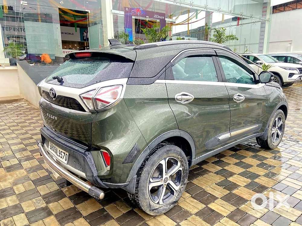 Tata Nexon Xz Plus Luxs Kaziranga, 2022, Petrol