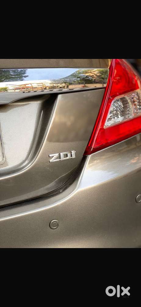 Maruti Suzuki Swift Dzire Zdi, 2015, Diesel