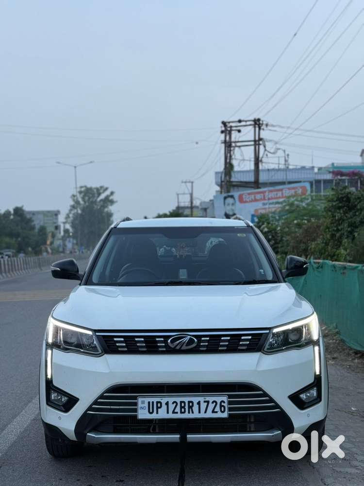 Mahindra Xuv300 Petrol 2023 Top Modal