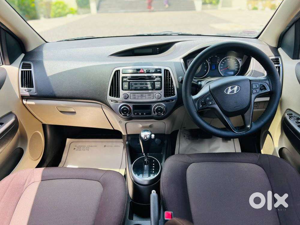 Hyundai I20 Sportz At 1.4, 2014, Petrol