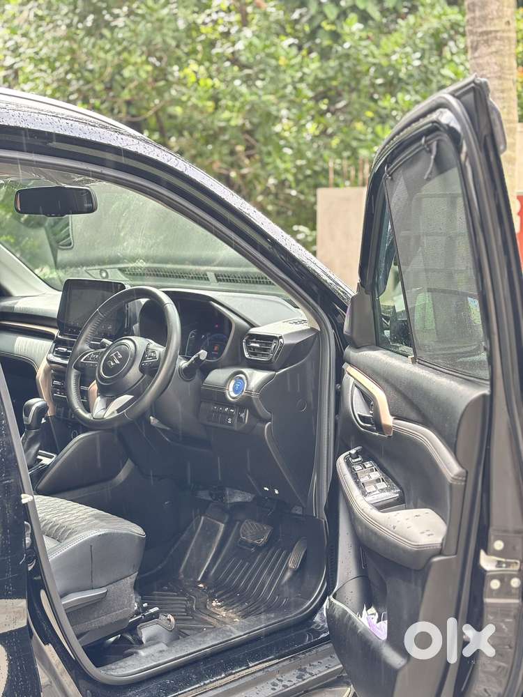 Maruti Suzuki Grand Vitara 1.5 Alpha Awd Dt, 2024, Petrol