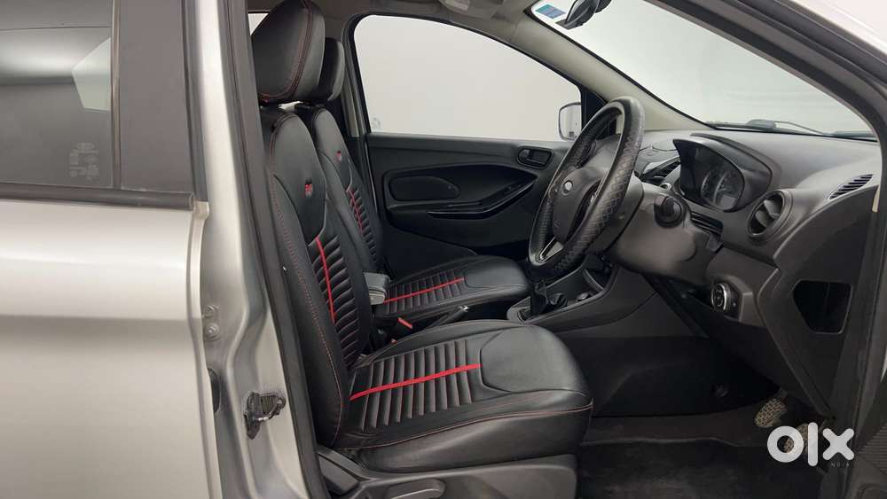 Ford Figo Titanium, 2021, Petrol