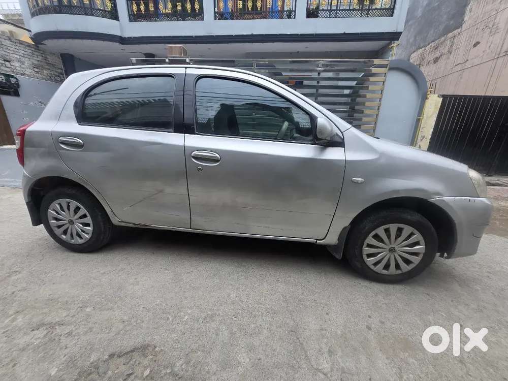 Toyota Etios Liva 2011 1.2 G