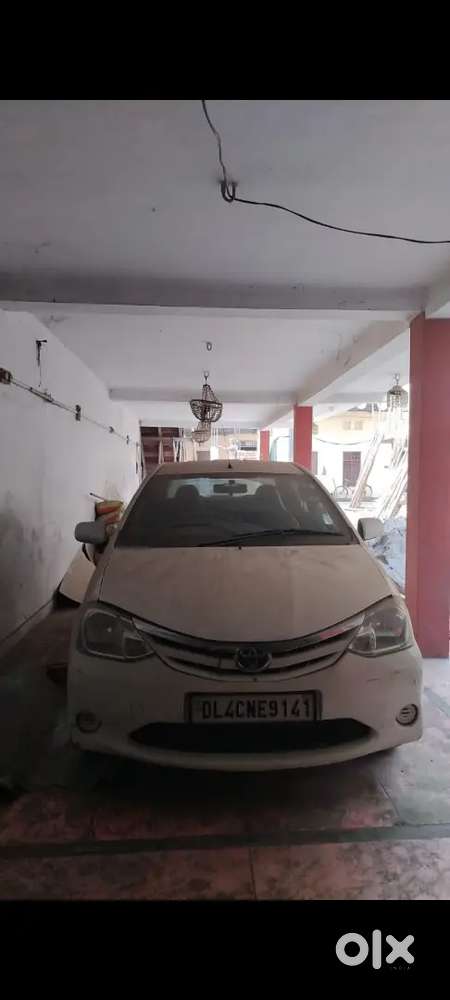 Toyota Etios 2011 Petrol 98000 Km Driven