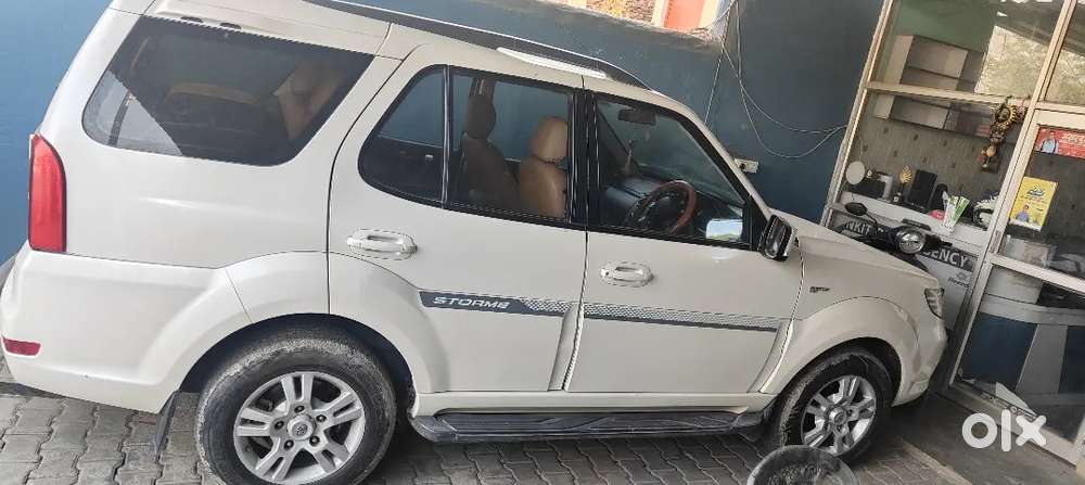 Tata Safari Storme Good Condition And Dr Car Vip Number 0009