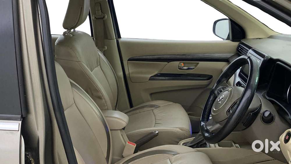 Maruti Suzuki Ertiga Zxi At Petrol, 2022, Petrol