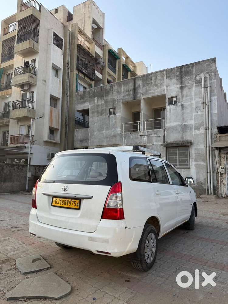 Toyota Innova 2014 Diesel Well Maintained