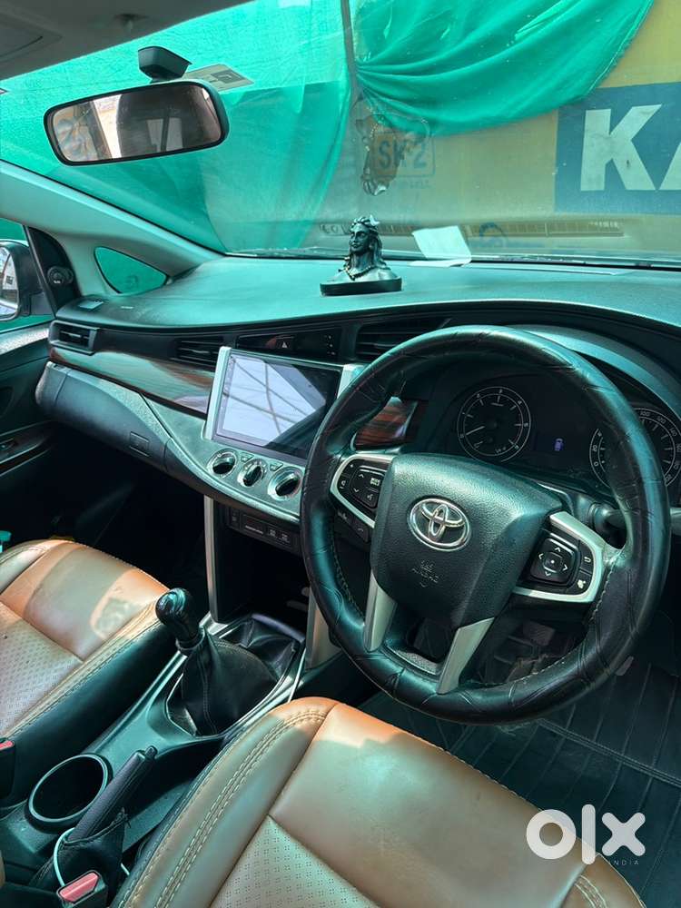 Toyota Innova Crysta 2017 Diesel 190000 Km Driven