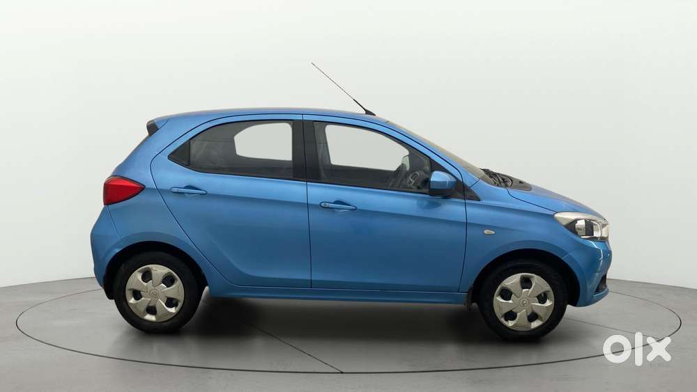 Tata Tiago 1.2 Revotron Xt, 2016, Petrol