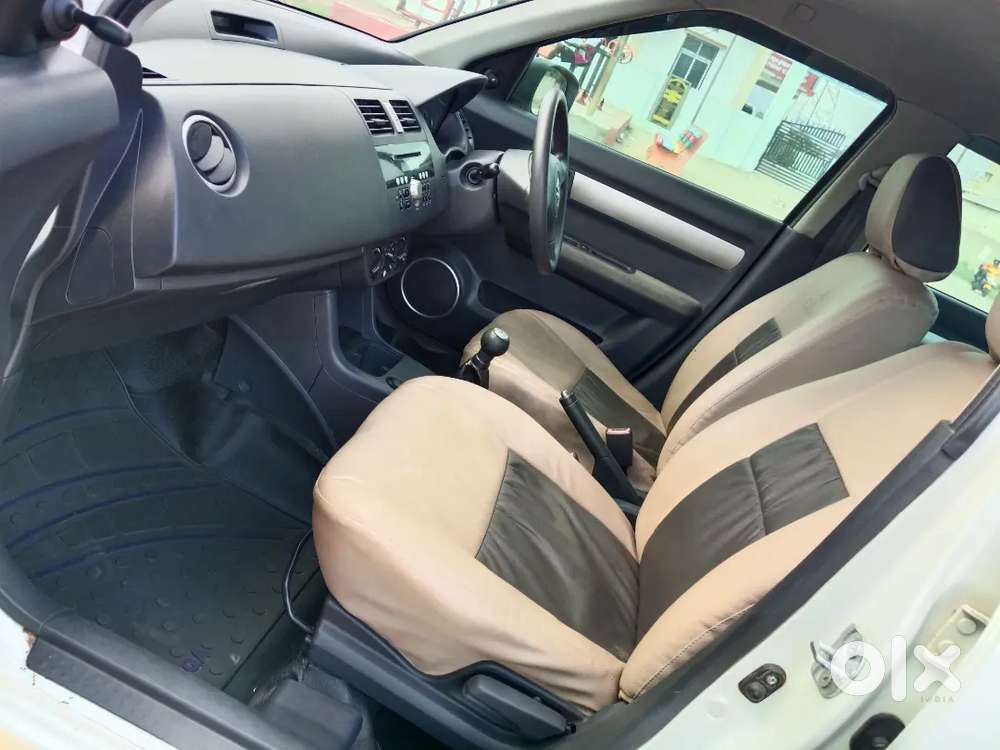 Maruti Suzuki Swift Dzire 2011 Petrol Well Maintained