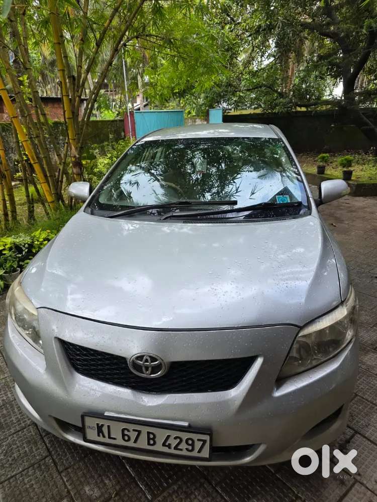 Toyota Corolla Altis 2010
