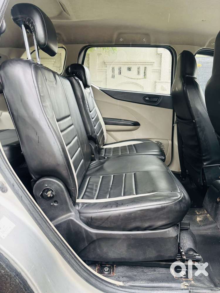 Renault Triber Rxt, 2023, Petrol