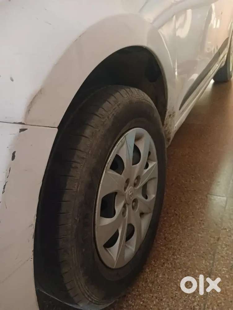 White I20 Sportz