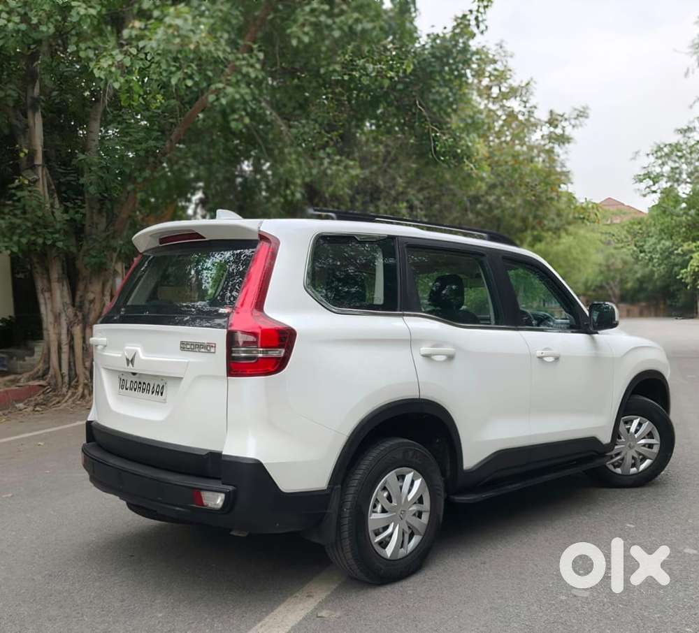 Mahindra Scorpio N Z2 Petrol Mt 7 Str, 2025, Petrol
