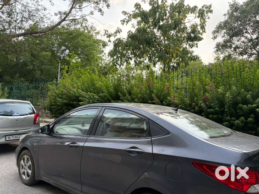 Hyundai Verna Petrol 2011