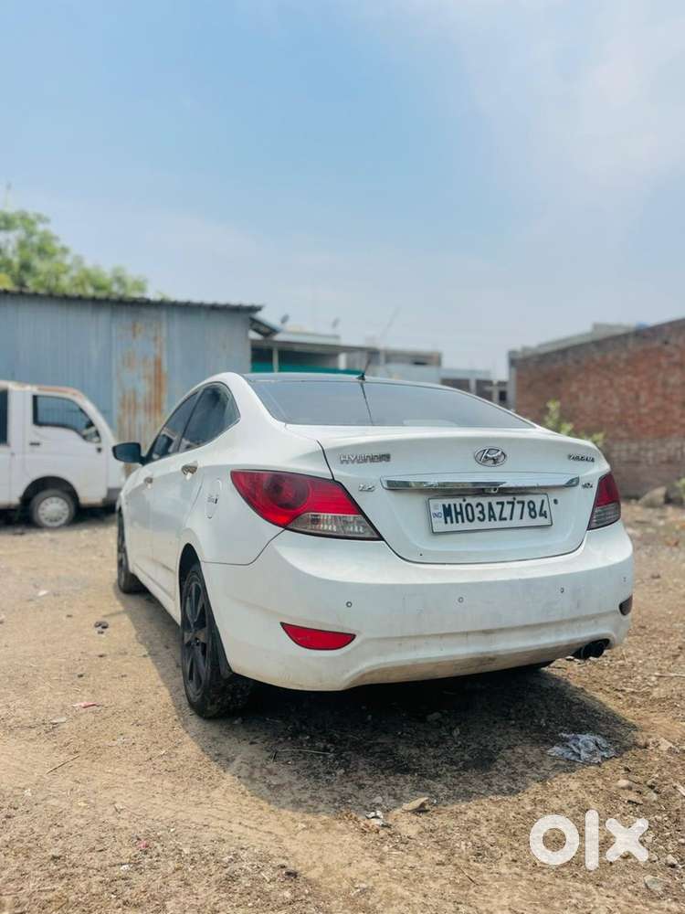 Hyundai Fluidic Verna 2011