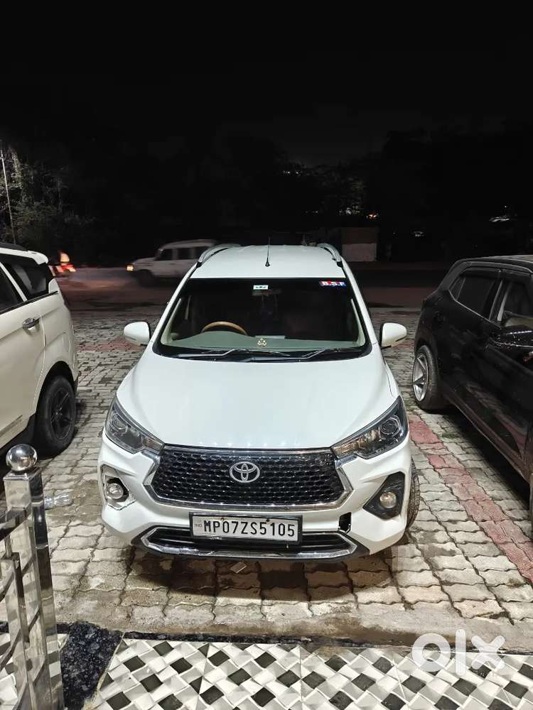 Toyota Rumion 2024 Cng & Hybrids 35000 Km Driven
