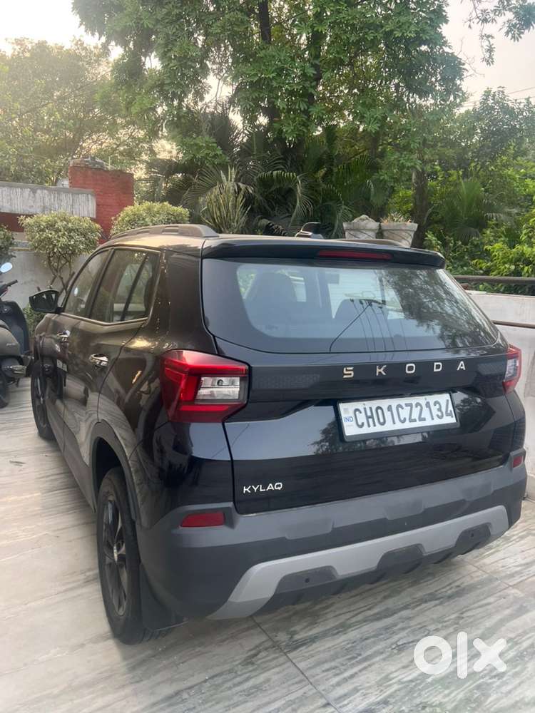 Skoda Kylaq Petrol 2025 Signature