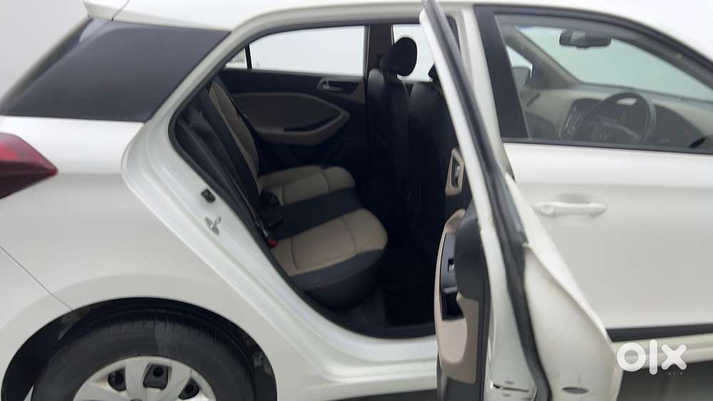 Hyundai Elite I20 [ ] 1.2 Sportz, 2015, Petrol