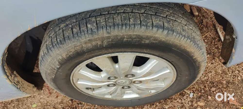 Toyota Innova 2010 Diesel 190000 Km Driven