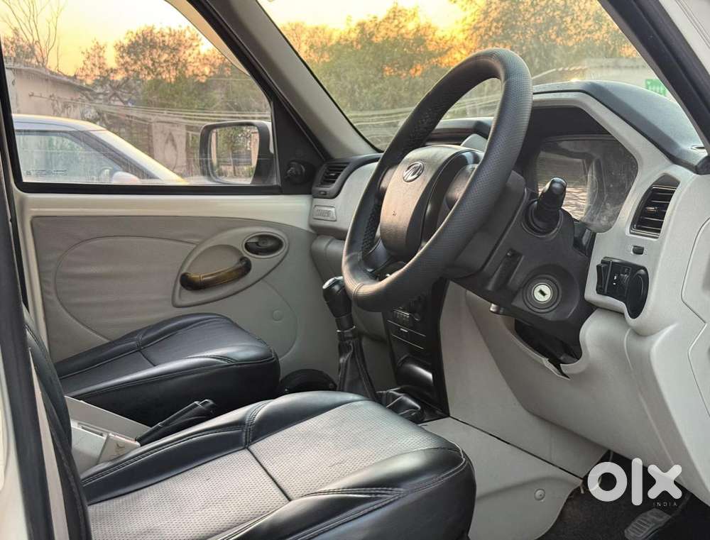 Mahindra Scorpio S4 7 Seater, 2015, Diesel