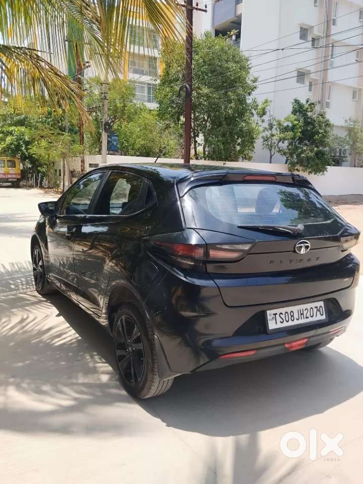 Tata Altroz 1.2 Xz Plus Dark Edition, 2022, Petrol
