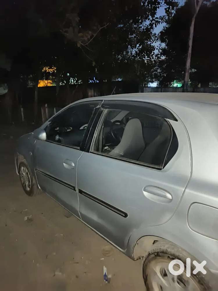 Toyota Etios Liva 2012