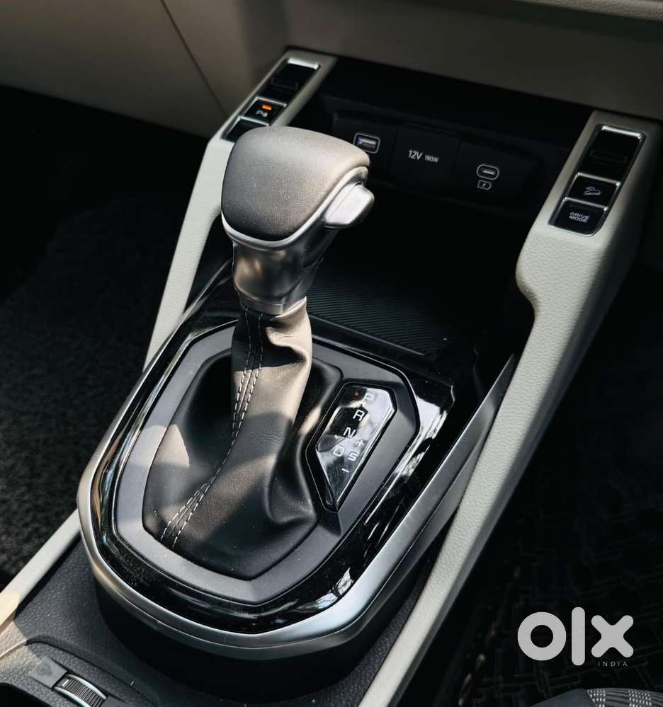 Kia Carens 1.4 Prestige Plus Turbo Dct 7 Str, 2024, Petrol