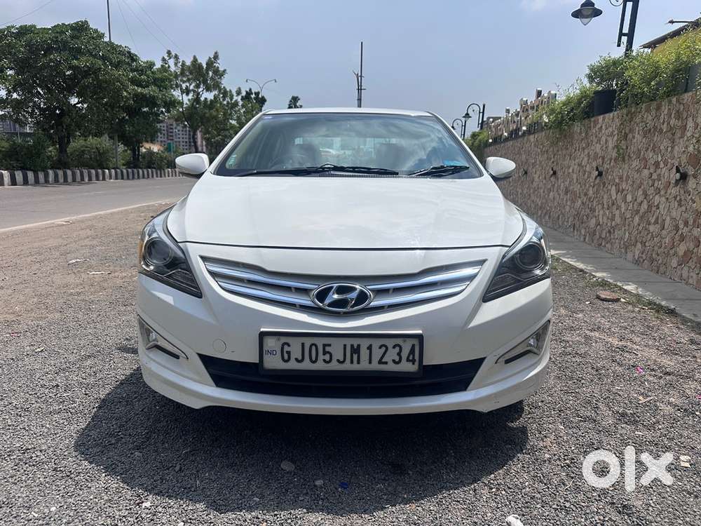 Hyundai Verna Petrol 2015