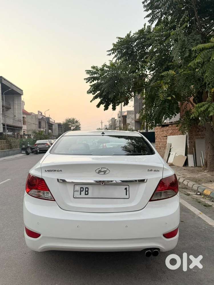 Hyundai Fluidic Verna 2015 Diesel Automatic Well Maintained