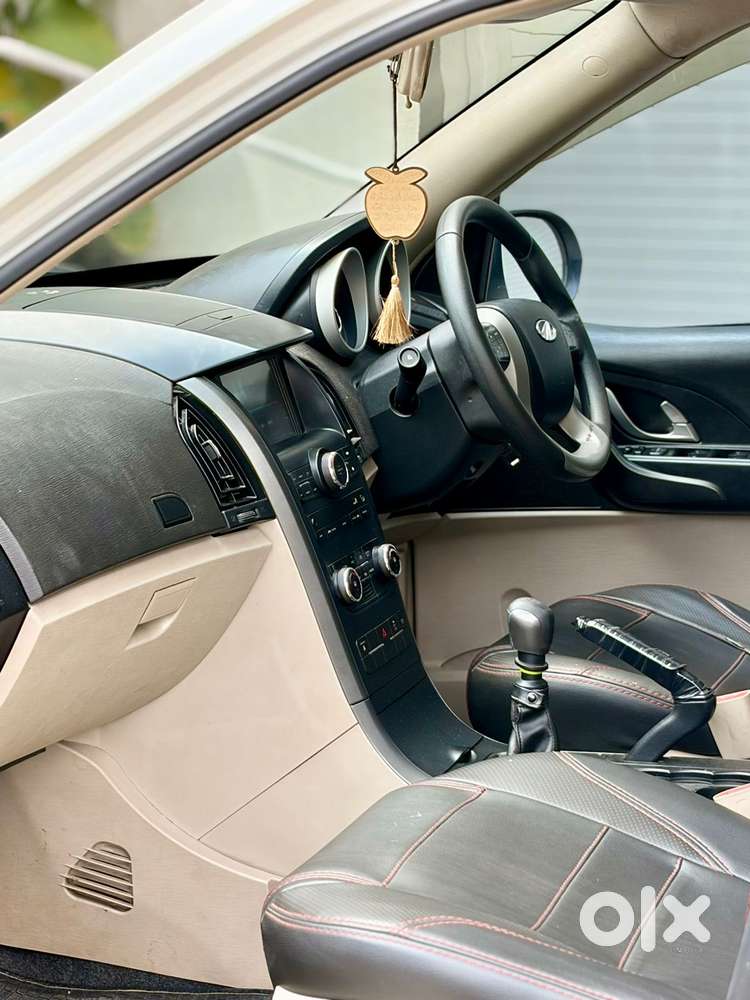 Mahindra Xuv500 At W6 2wd, 2016, Diesel