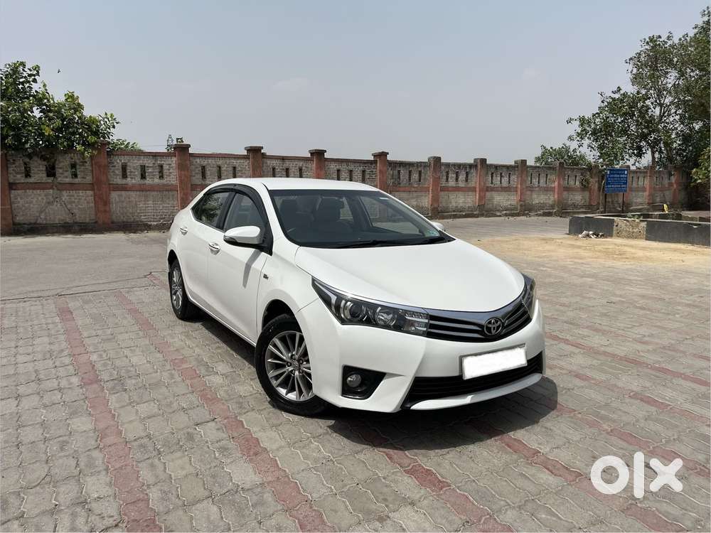 Toyota Corolla Altis 2013-2017 Vl At, 2016, Petrol