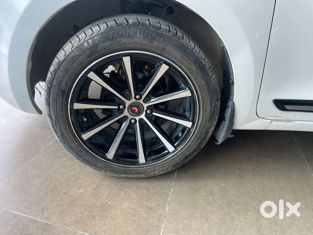 Maruti Suzuki Swift Vxi + Manual, 2020, Petrol